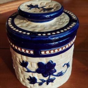 Beautifully crafted French style ceramic Butter Bell.